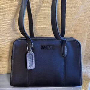 Coach VINTAGE Neo East West Zip